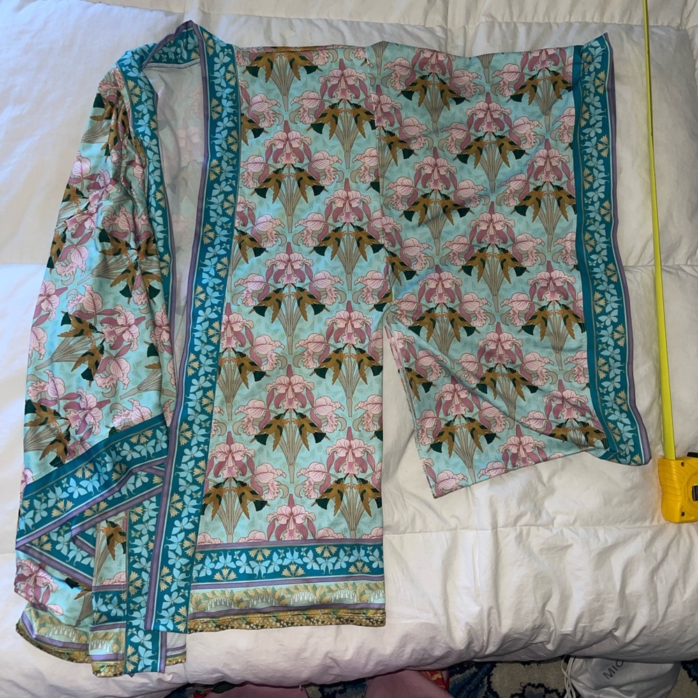 Blackmilk Pastel Floral Rare Unique Kimono - Picture 6 of 6